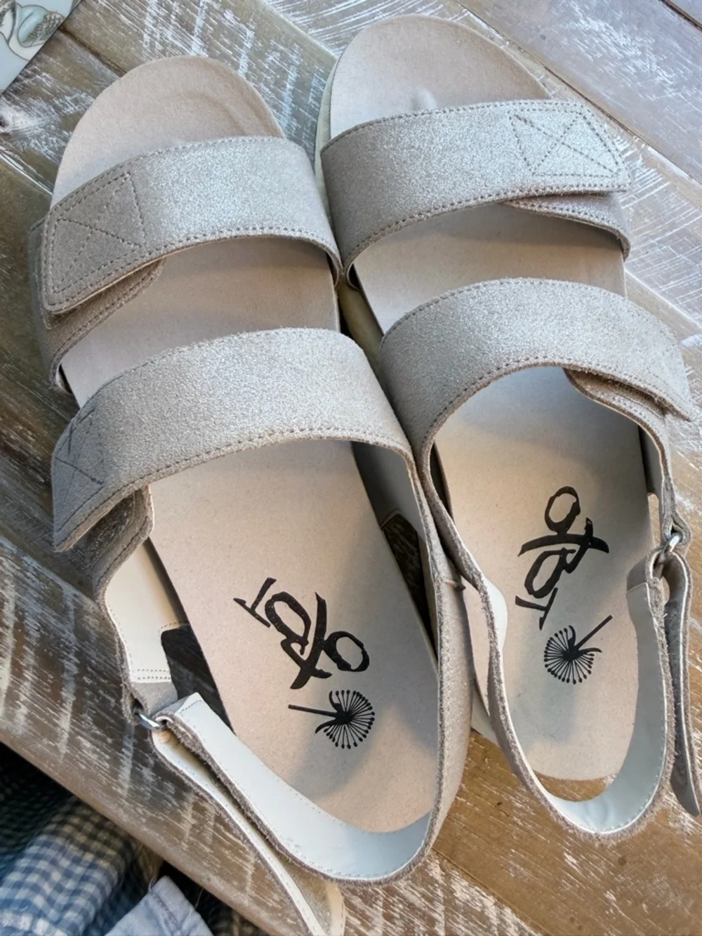 OTBT sparkling taupe
